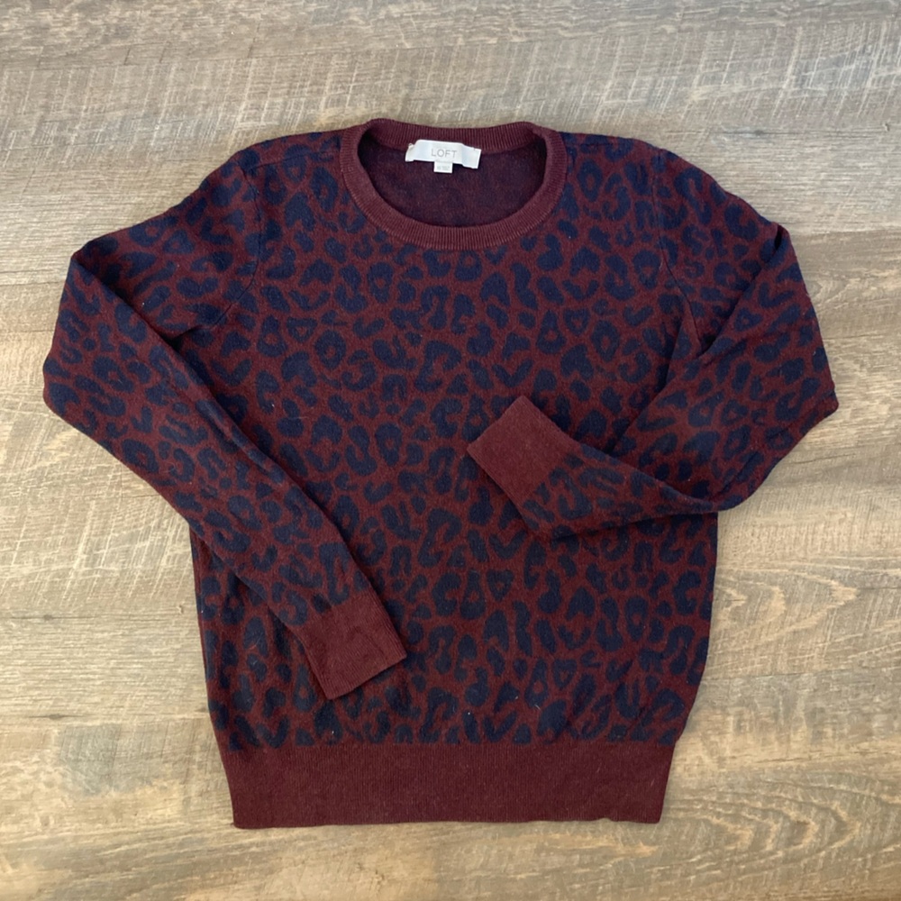 LOFT | Ann Taylor Navy Blue & Maroon Red Leopard Animal Print Wool Blend Sweater